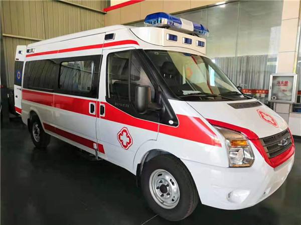 资中县福特V362救护车